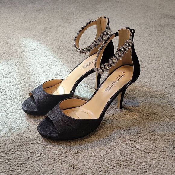 AMERICAN GLAMOUR BADGLEY MISCHKA GLITTER JEWELED ZIP BACK HEELS SZ 9 - Picture 1 of 9